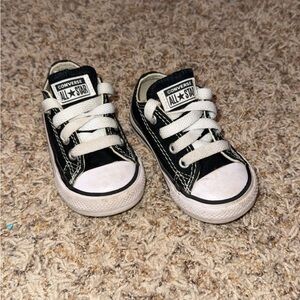 Converse black low top size 4